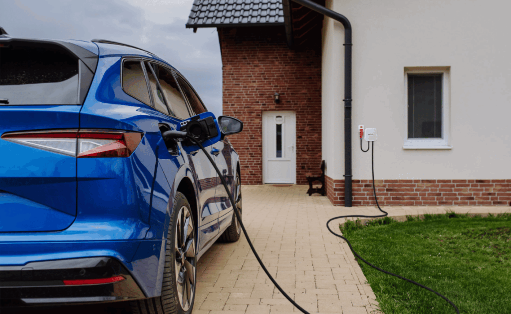 Czy gniazdo siłowe z mobilną ładowarką to punkt ładowania pojazdu elektrycznego - BLOG - Greenkick