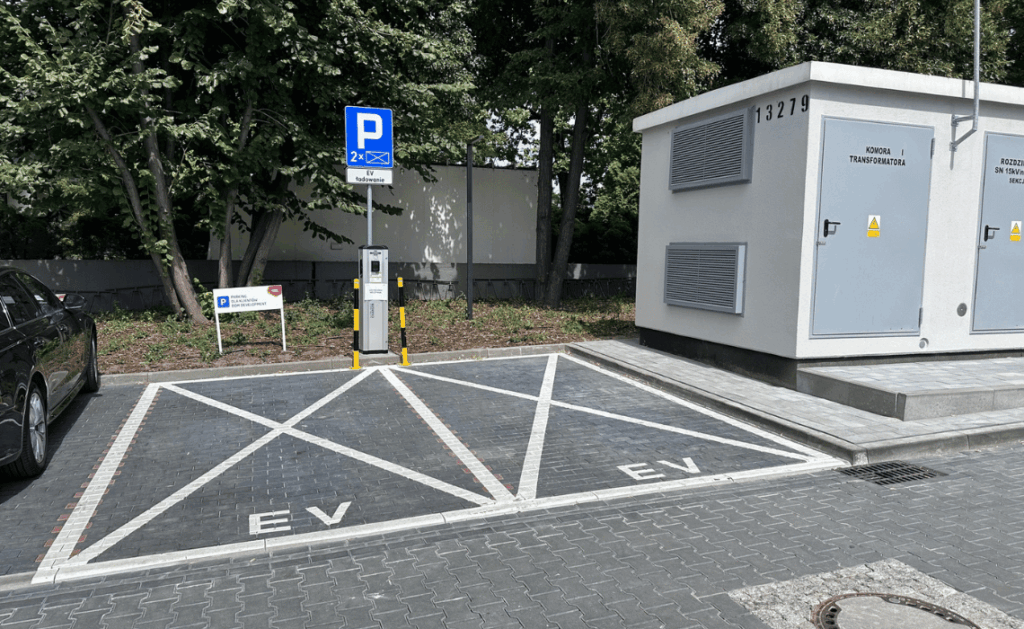 Profesjonalne spojrzenie na wymagania prawne i techniczne w obszarze stacji ładowania samochodów elektrycznych- BLOG - Greenkick