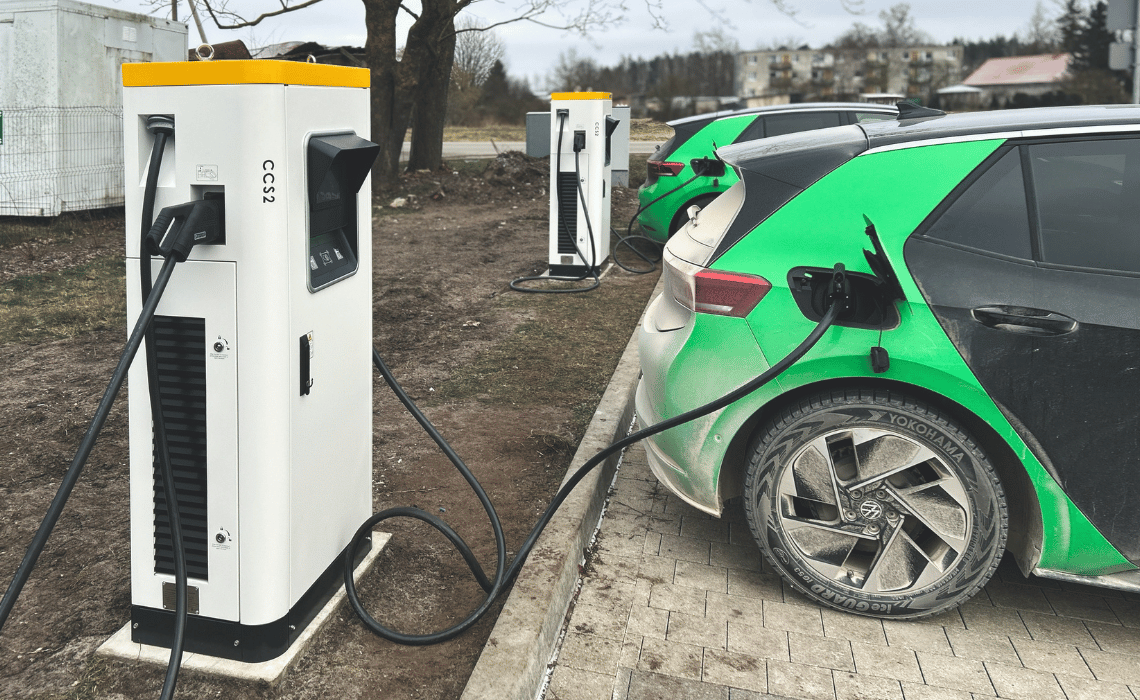 Stacje ładowania DC – dlaczego precyzyjna wycena to proces, a nie formularz - blog - Greenkick