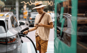 Mit branżowy „Zrobię jedną stację ładowania i sam zostanę dostawcą usługi ładowania”. Dlaczego to nie działa i nigdy nie zadziała - BLOG - Greenkick