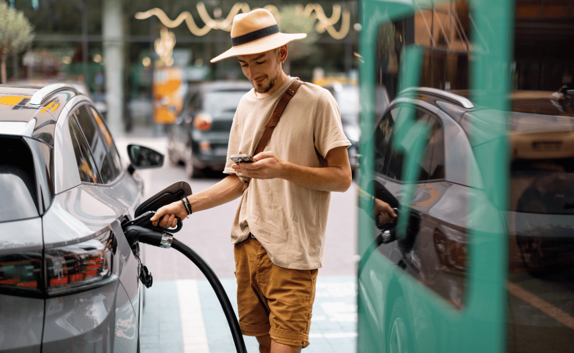 Mit branżowy „Zrobię jedną stację ładowania i sam zostanę dostawcą usługi ładowania”. Dlaczego to nie działa i nigdy nie zadziała - BLOG - Greenkick