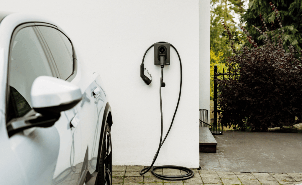 Montaż stacji ładowania w garażu przy domu jednorodzinnym - 8% czy 23% VAT - BLOG - Greenkick