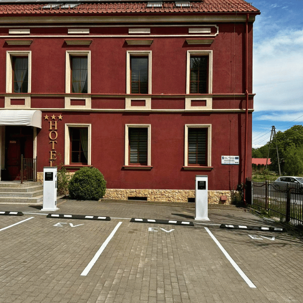 Stacja ładowania Morek AC CORE 2x22 kW (hotel 2) - Greenkick Stacja ładowania Morek AC CORE 2x22 kW - obrazek 4