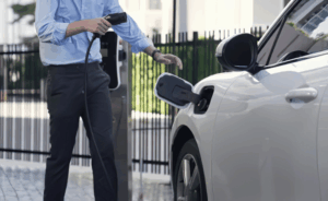 Dlaczego hybryda plug-in często nie wykorzystuje pełnej mocy stacji ładowania Wallbox 11 kW czy 22 kW - BLOG - Greenkick